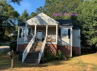 102 Center St, Taylors, SC 29687