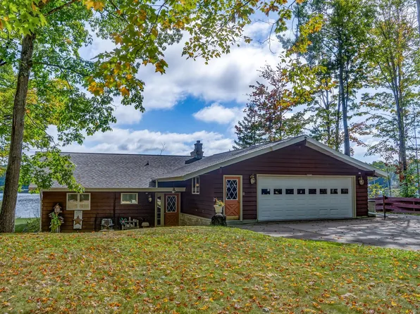 N9717 Crystal Lake Rd, Pickerel, WI 54465