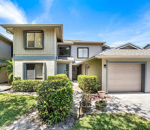 5662 SE Schooner Oaks Way Photo 1