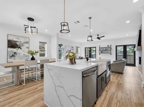 3323 Cornell St, Houston, TX 77022