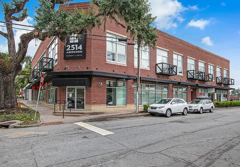 2514 Abercorn St #207 — Photo 4