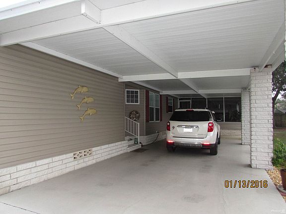 Wide Drive/Carport