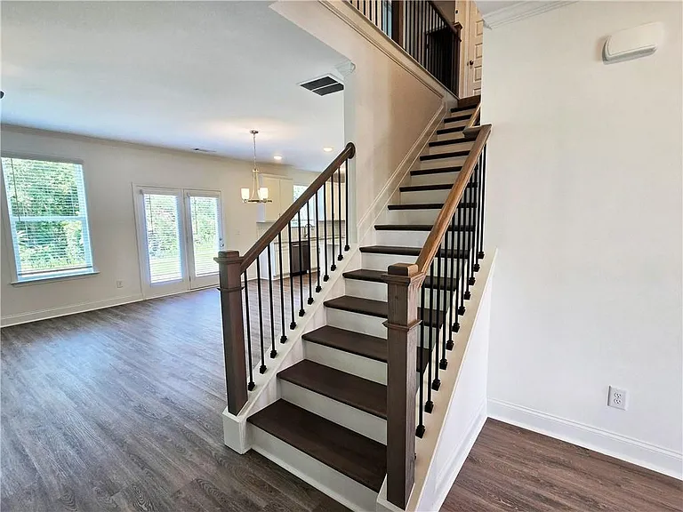 7372 Rocklin Ln — Photo 12