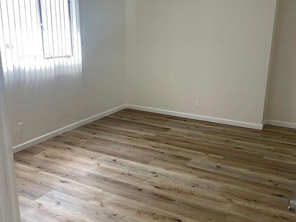 4th image of 1730 Purdue Ave APT 3