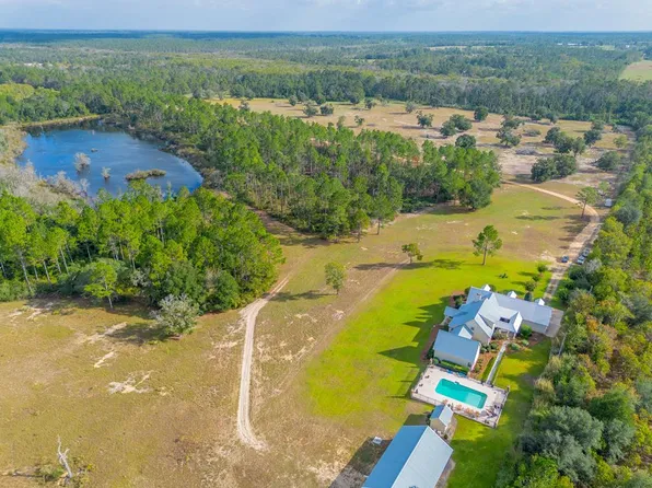 2450 Paradise Ln, Douglas, GA 31535