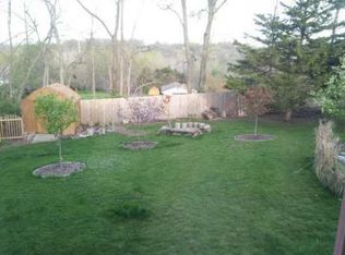 2114 Sunborough Dr, Columbia, MO 65203