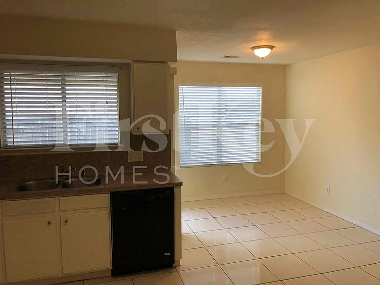 1123 Intrepid Oak Ln — Photo 8