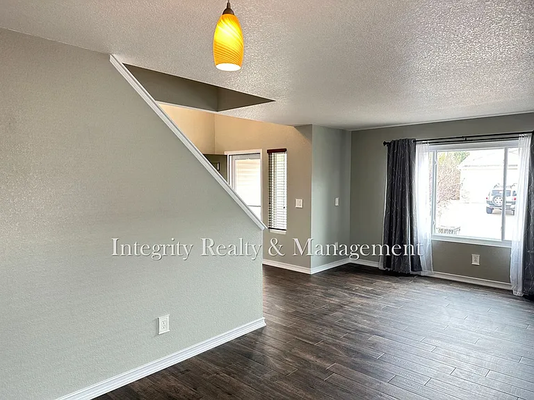 7402 Eagle Rock Dr — Photo 9