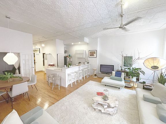5th image of 12 White St Fl 2