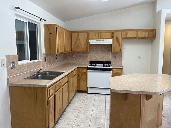 5th image of 6903 Creamery Ln