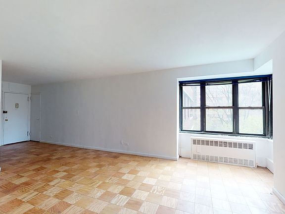 3rd image of 383 Grand St APT M602