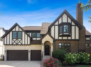 671 S Prospect Ave, Elmhurst, IL 60126