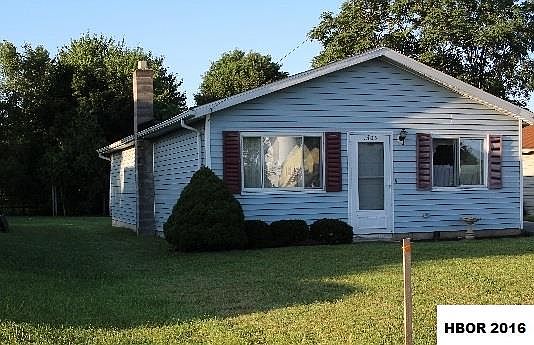 2nd image of 1305 Logan Ave