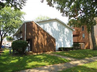 604 E Clark St, Champaign, IL 61820