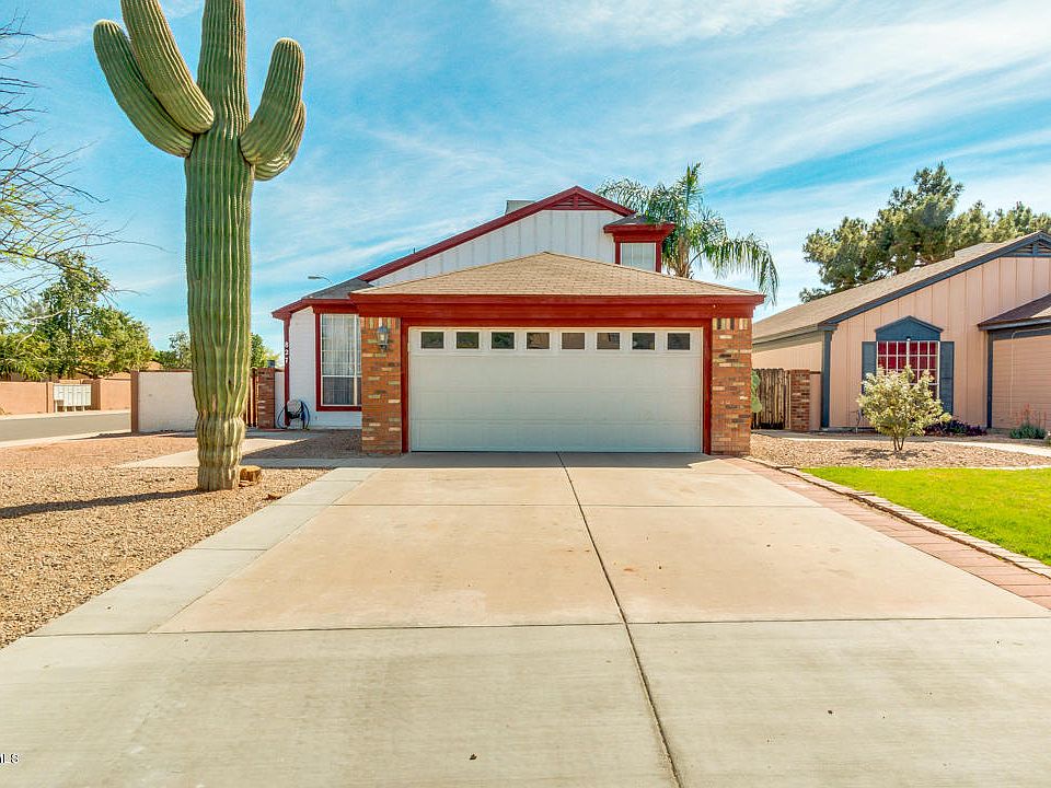 1st image of 827 E Calle Del Norte