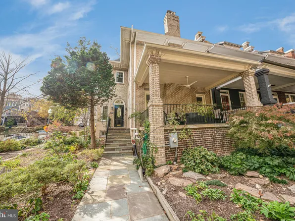 2202 Cathedral Ave NW, Washington, DC 20008
