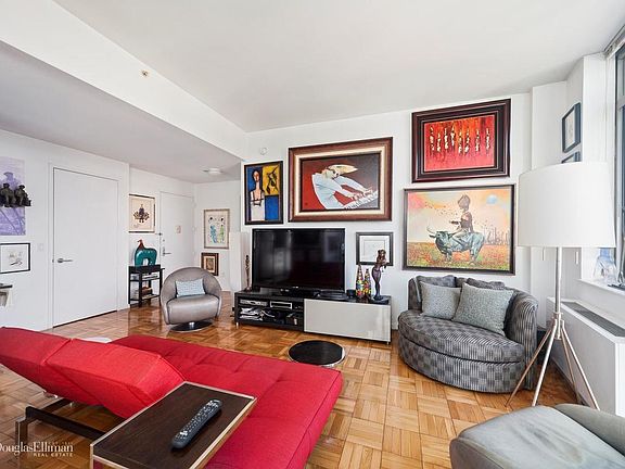 2nd image of 505 W 37th St Ph J