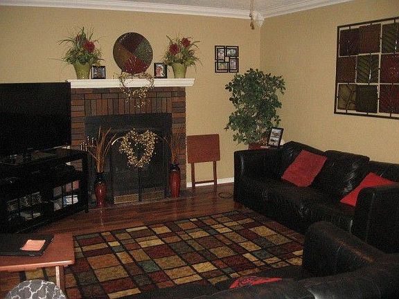3rd image of 120 Long Meadow Dr