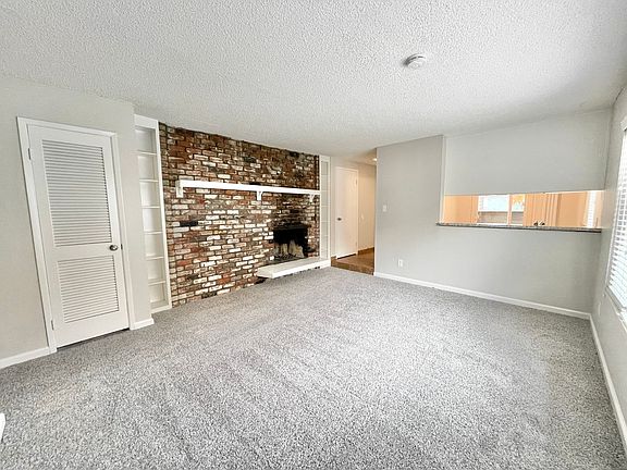 2nd image of 615 24th St APT 3