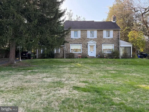8231 New Second St, Elkins Park, PA 19027