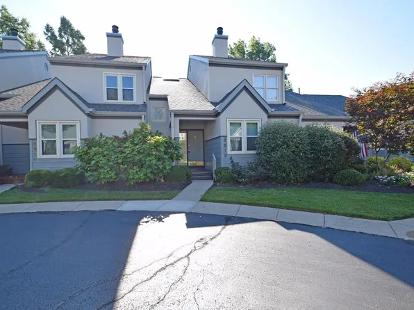 8813 Montgomery Rd, Cincinnati, OH 45236