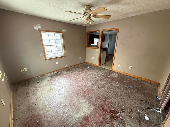 3rd image of 621 Washington Ave
