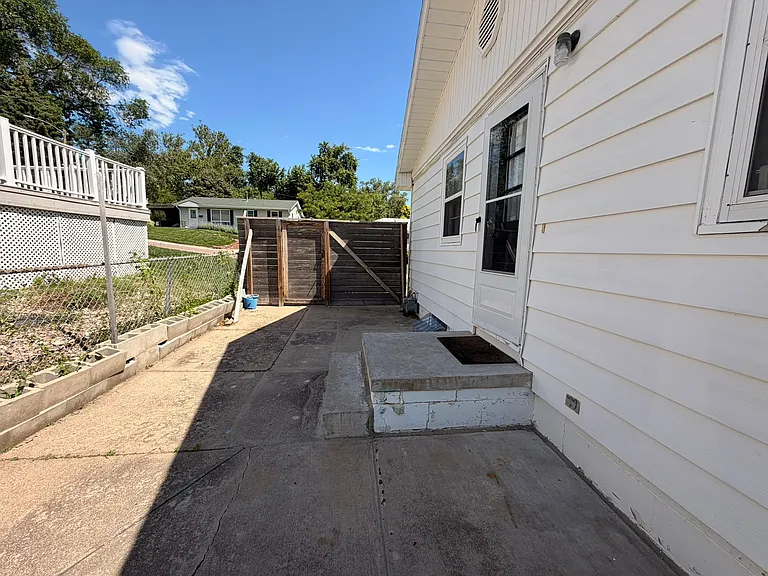 513 Bonnie Ave — Photo 42