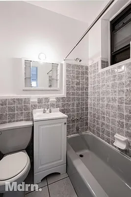 Rented by Mdrn Residential | media 4