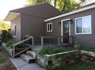 2746 500th St SW, Kalona, IA 52247