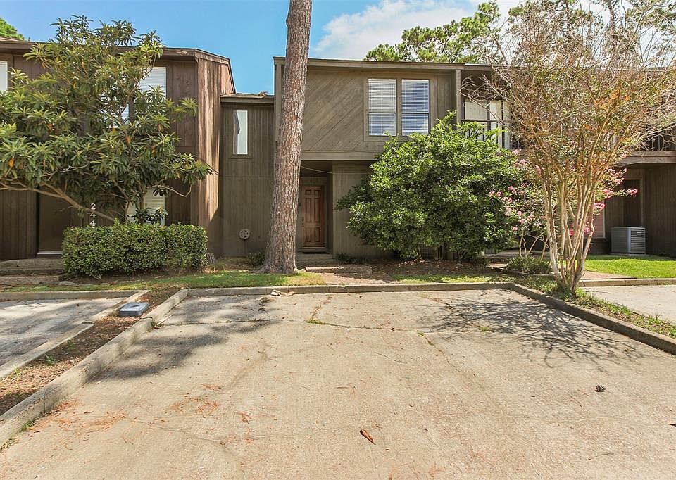 1st image of 3242 Poe Dr