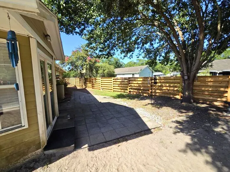 126 Ash Ct — Photo 13