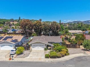 620 Meadow Grove Pl, Escondido, CA 92027