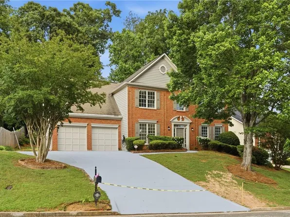 682 Mountain Oaks Pkwy, Stone Mountain, GA 30087