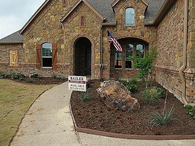 2nd image of 1508 Poppy Dr