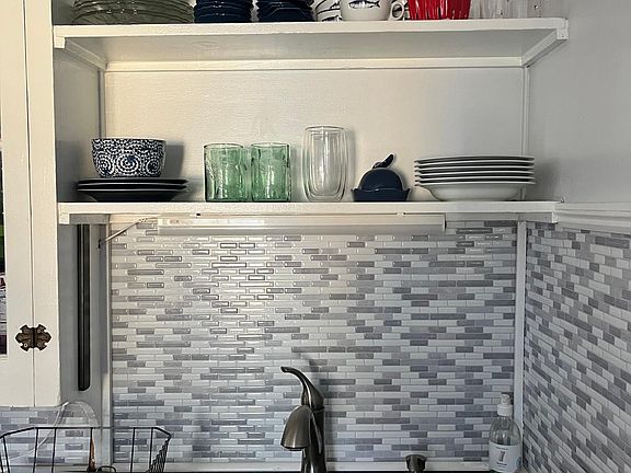 4th image of 7 Union St #2
