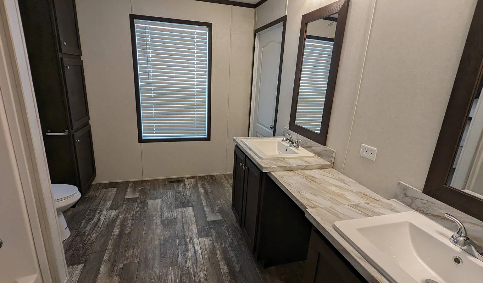 3 bed, 2.0 bath, $1,349 — Photo 3