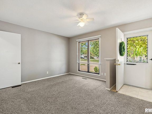 3rd image of 2039 Kings Dr