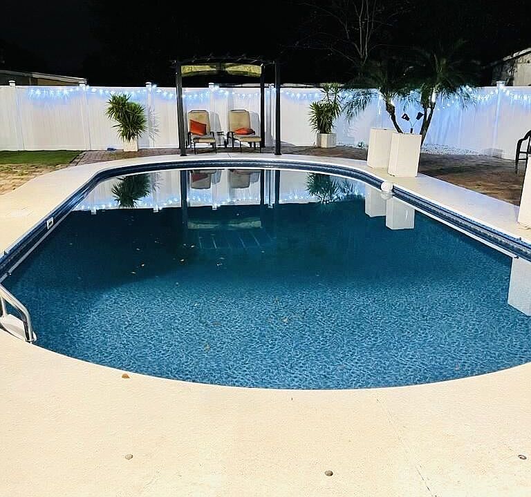 1st image of 6534 Ector Pl