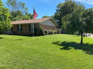 20 San Mateo Dr, Belleville, IL 62221