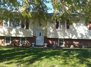 19 Old Orchard Rd, Milton, PA 17847