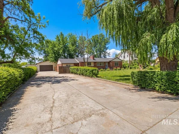 2815 S Indiana Ave, Caldwell, ID 83605