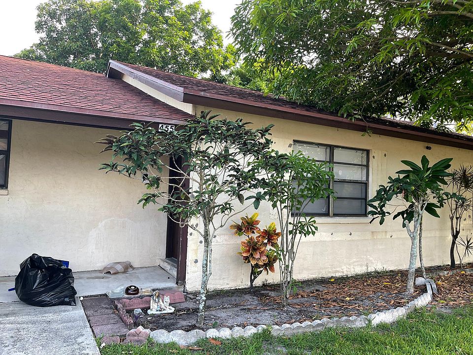 1st image of 455 Glenwood Dr