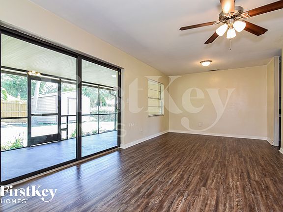 3rd image of 4818 W Bay Villa Ave
