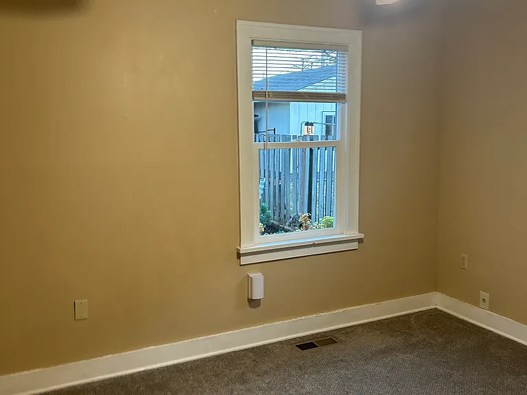 3820 S 9th St — Photo 10