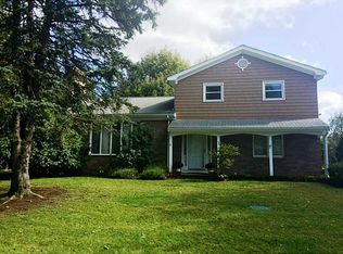 738 Cornell Rd, Tiverton, RI 02878