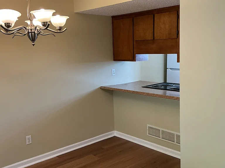 2815 Eaton St — Photo 10