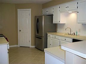 2nd image of 1668 Green Briar Dr