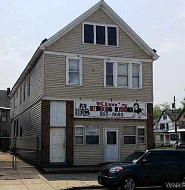 1st image of 1479 E Delavan Ave