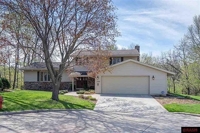 1st image of 100 Oakwood Dr