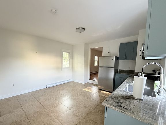 3rd image of 60 Westchester Ave #2